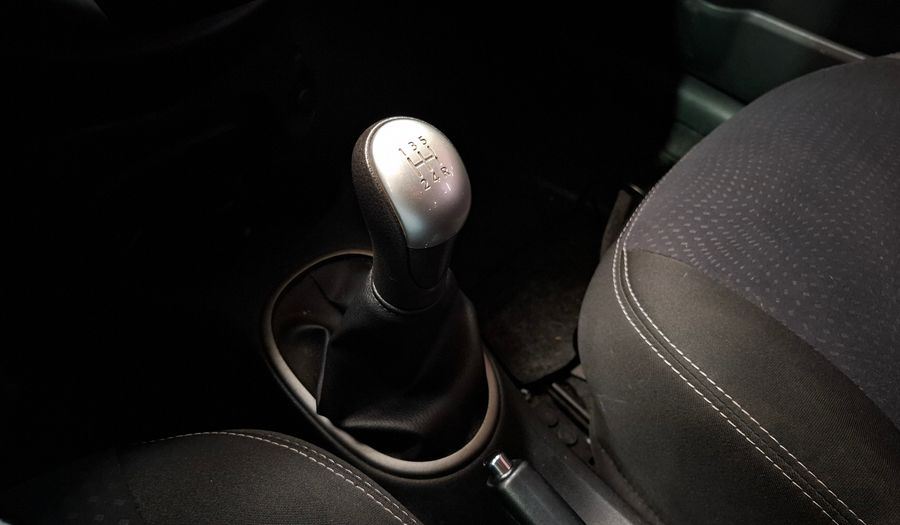 Nissan March 1.6 ADVANCE Hatchback 2018