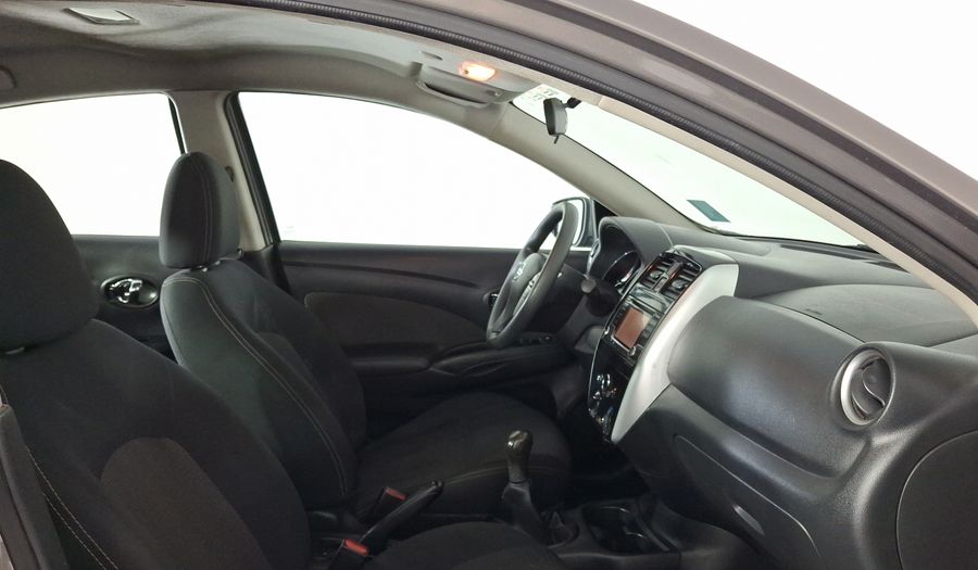 Nissan Versa 1.6 ADVANCE TM AC Sedan 2016