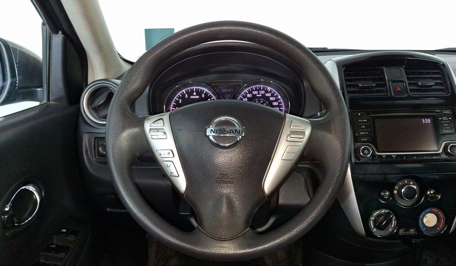 Nissan Versa 1.6 ADVANCE TM AC Sedan 2016