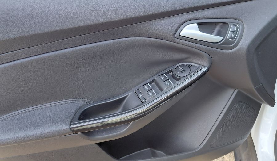 Ford Focus Iii 2.0 TITANIUM Hatchback 2016