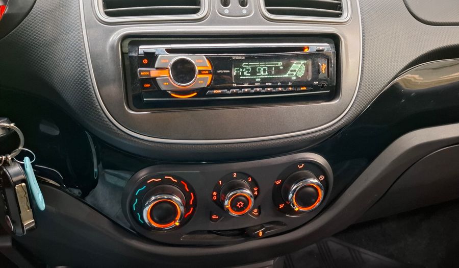 Fiat Palio 1.4 ATTRACTIVE Hatchback 2017