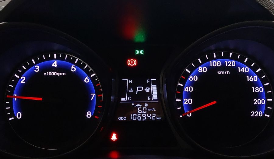 Hyundai Hb20 1.6 COMFORT PLUS AUTO Hatchback 2014