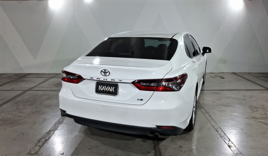 Toyota Camry 2.5 LE AUTO Sedan 2022