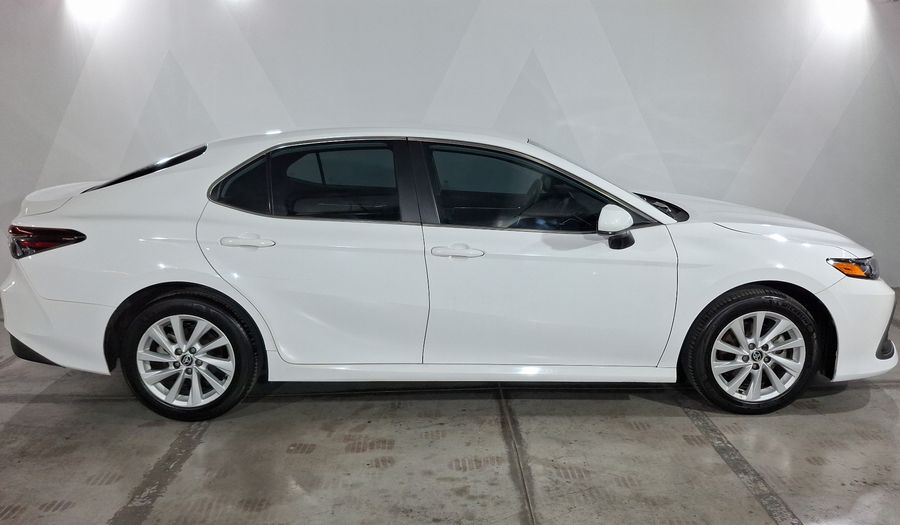 Toyota Camry 2.5 LE AUTO Sedan 2022
