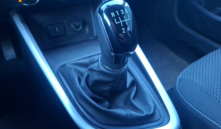 Chevrolet Onix 1.0 TURBO LTZ Sedan 2022