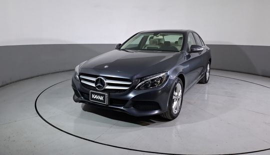 Mercedes Benz • Clase C