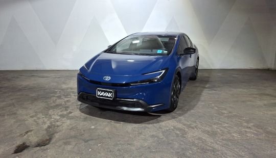 Toyota • Prius