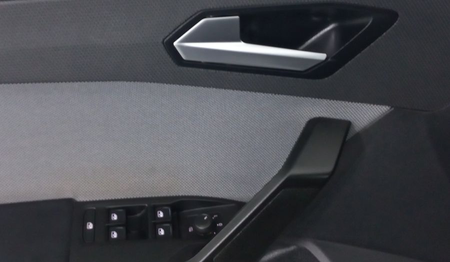 Seat Leon 1.4 STYLE AUTO Hatchback 2022