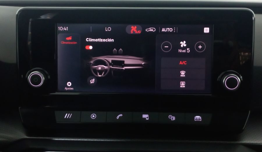 Seat Leon 1.4 STYLE AUTO Hatchback 2022