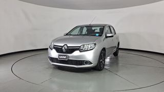 Renault • Logan