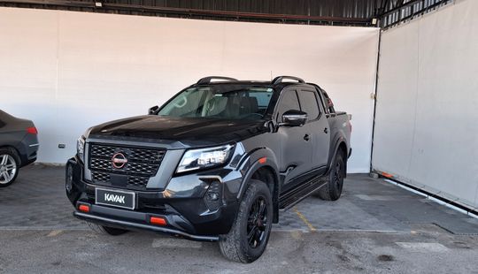 Nissan • Frontier
