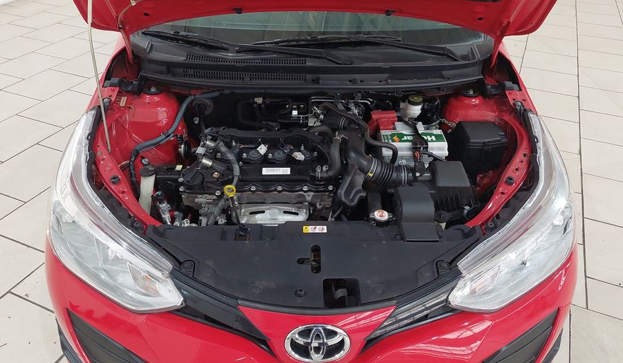 Toyota Yaris 1.5 XL PLUS CONNECT CVT Hatchback 2021