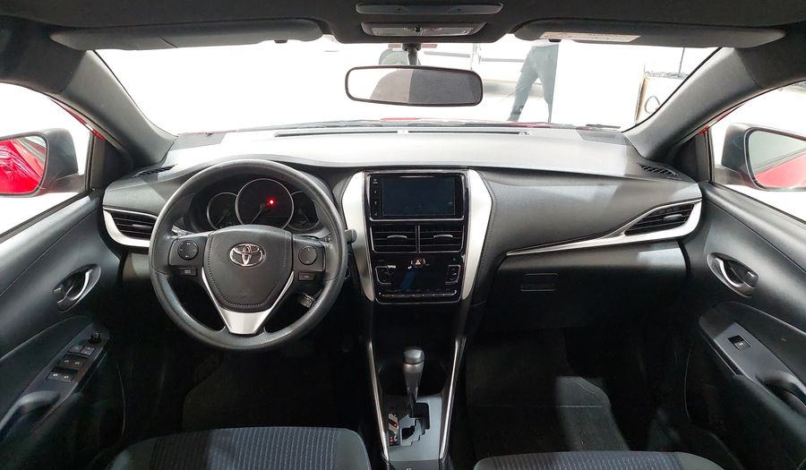 Toyota Yaris 1.5 XL PLUS CONNECT CVT Hatchback 2021