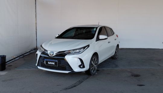 Toyota • Yaris