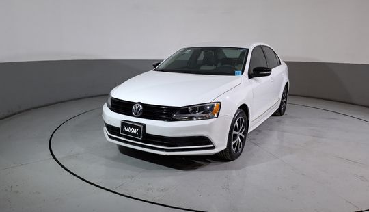Volkswagen • Jetta