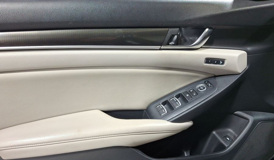 Honda Accord 2.0 TOURING AUTO Sedan 2018