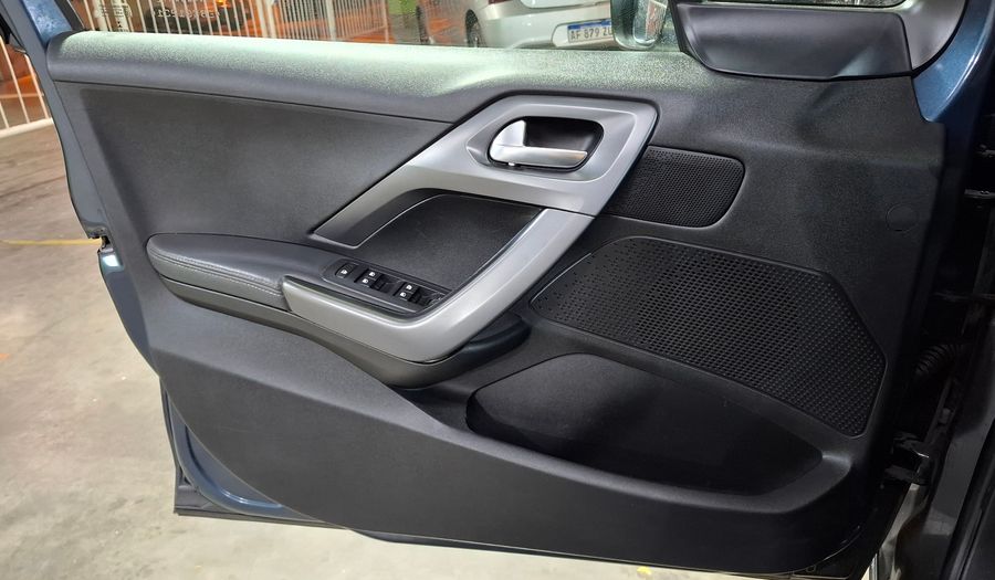 Peugeot 208 1.6 FELINE PACK CUIR Hatchback 2014