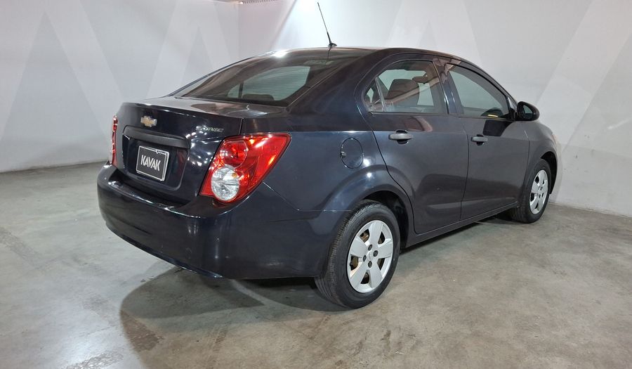 Chevrolet Sonic 1.6 MT A LS Sedan 2015
