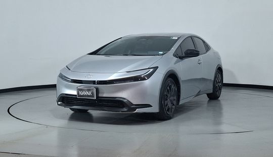 Toyota • Prius