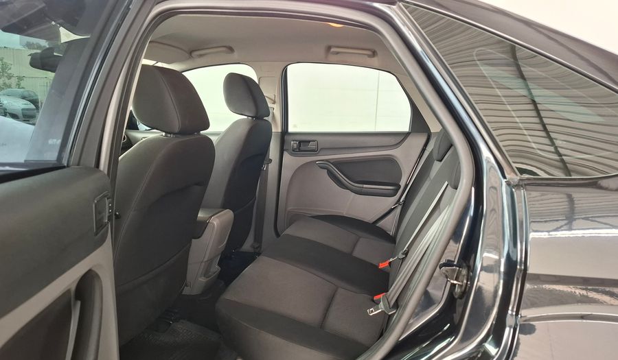 Ford Focus Ii 1.6 TREND Sedan 2013