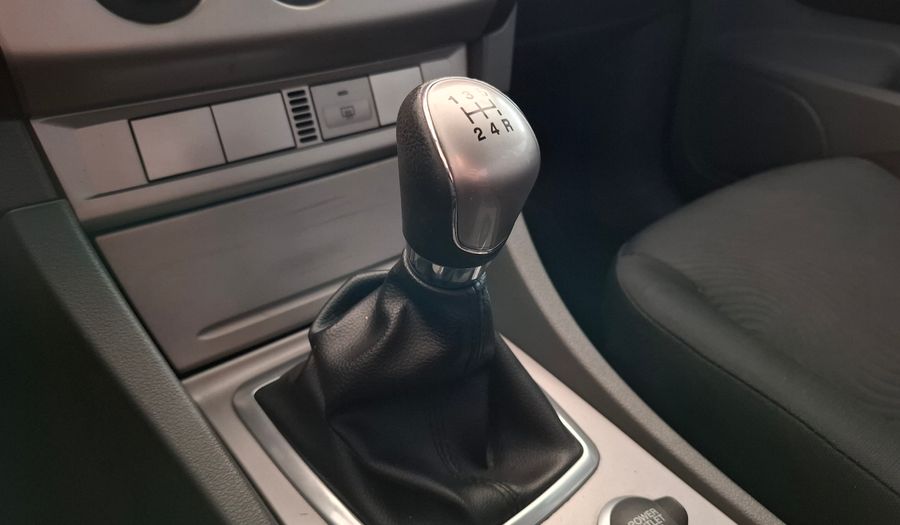 Ford Focus Ii 1.6 TREND Sedan 2013