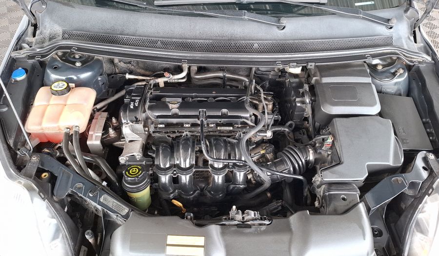 Ford Focus Ii 1.6 TREND Sedan 2013