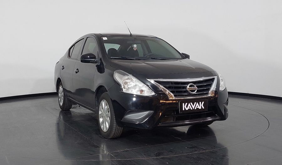 Nissan Versa 1.0 CONFORTO Sedan 2017