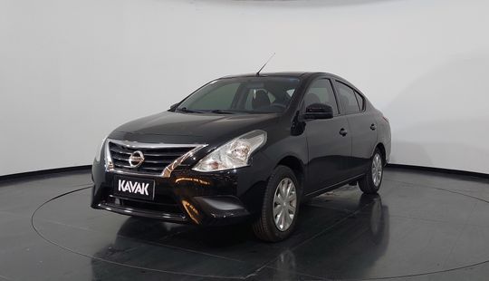 Nissan • Versa
