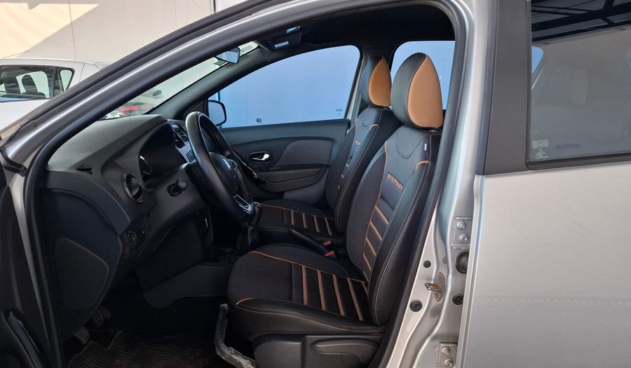 Renault Sandero Stepway 1.6 INTENS Hatchback 2021