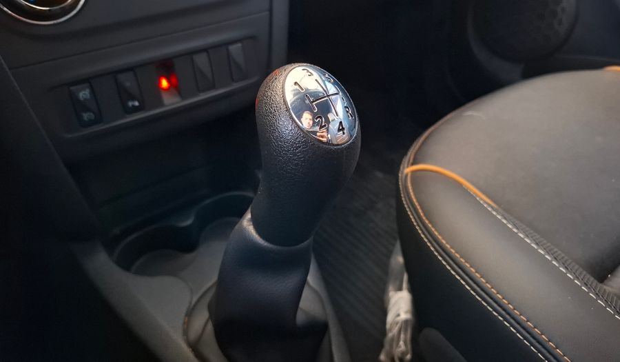 Renault Sandero Stepway 1.6 INTENS Hatchback 2021
