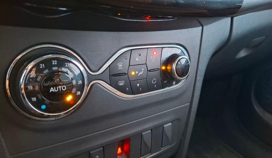 Renault Sandero Stepway 1.6 INTENS Hatchback 2021