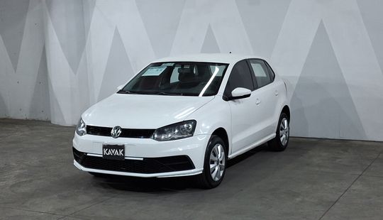 Volkswagen • Polo