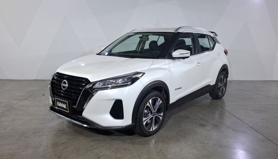 Nissan • Kicks Play