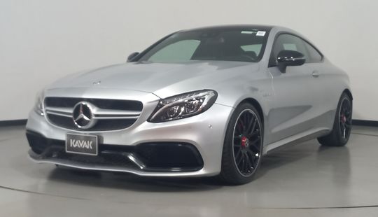 Mercedes Benz • Clase C
