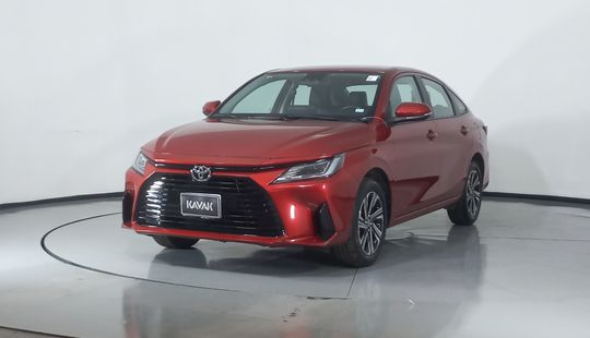 Toyota • Yaris