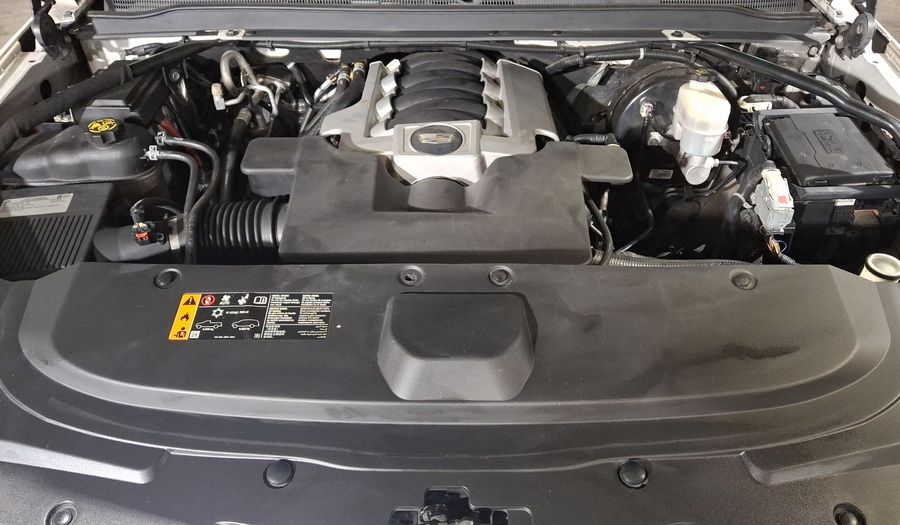 Cadillac Escalade 6.2 ESV SUV P PLATINUM AUTO 4WD Suv 2019