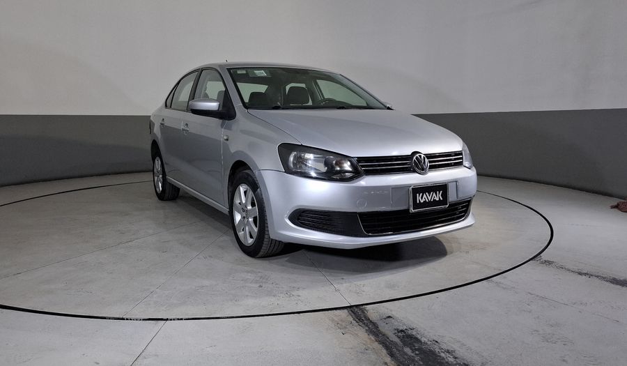 Volkswagen Vento 1.6 ACTIVE TIPTRONIC Sedan 2014