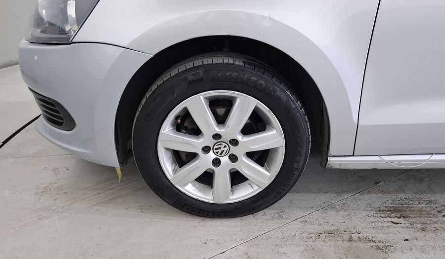 Volkswagen Vento 1.6 ACTIVE TIPTRONIC Sedan 2014