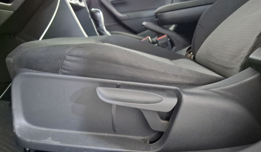Volkswagen Vento 1.6 ACTIVE TIPTRONIC Sedan 2014