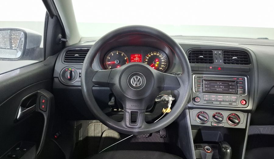Volkswagen Vento 1.6 ACTIVE TIPTRONIC Sedan 2014