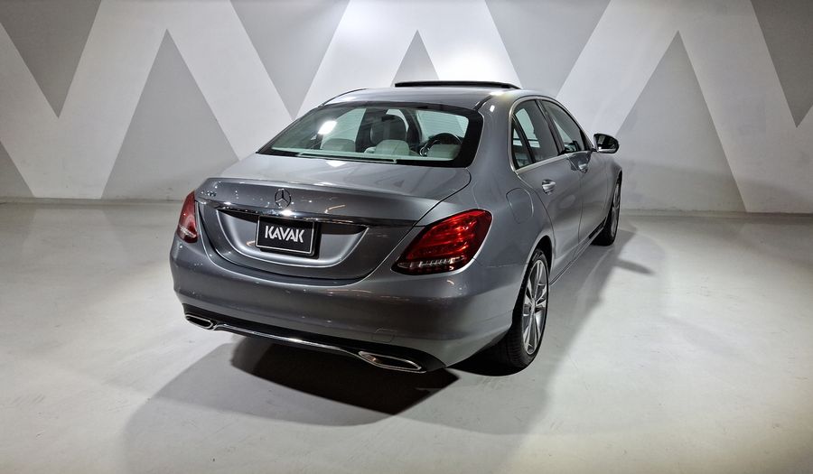Mercedes Benz Clase C 2.0 200 CGI SPORT AT Sedan 2016