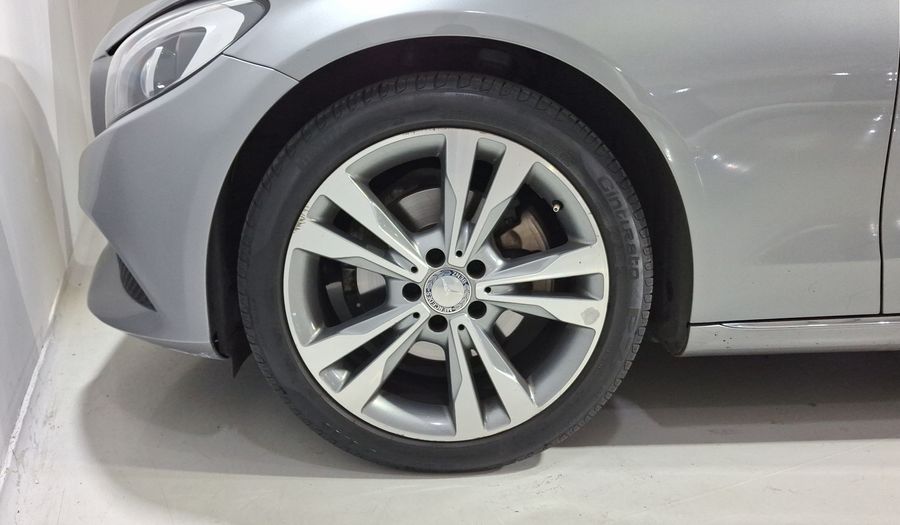 Mercedes Benz Clase C 2.0 200 CGI SPORT AT Sedan 2016