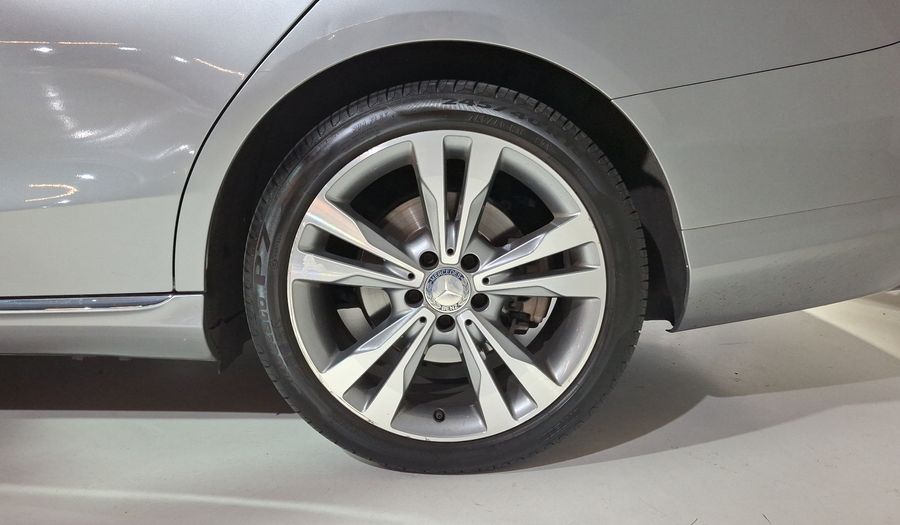 Mercedes Benz Clase C 2.0 200 CGI SPORT AT Sedan 2016