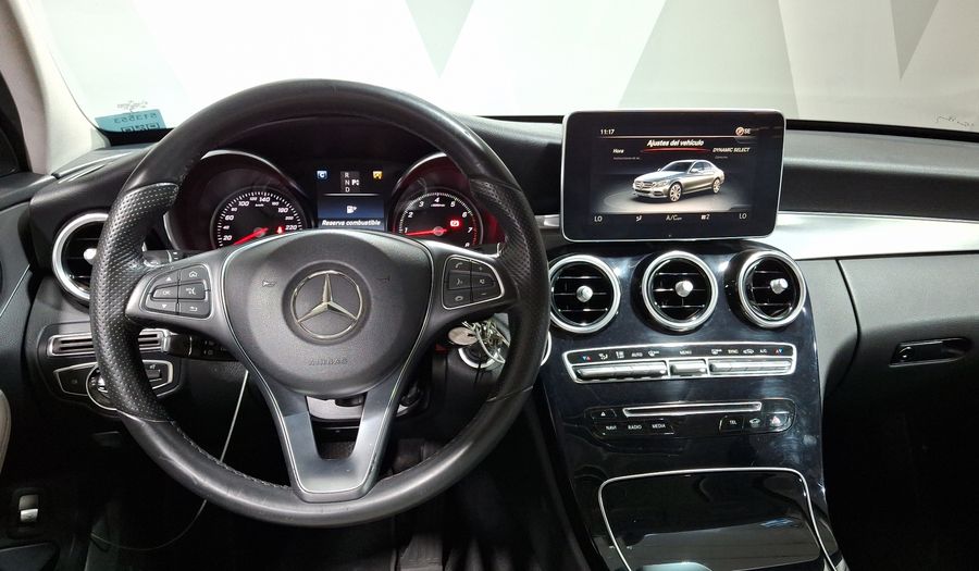 Mercedes Benz Clase C 2.0 200 CGI SPORT AT Sedan 2016