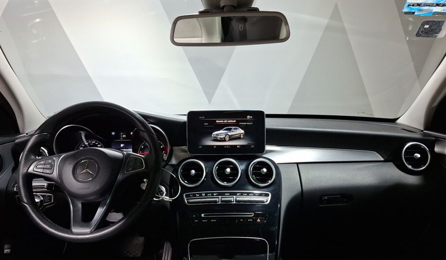 Mercedes Benz Clase C 2.0 200 CGI SPORT AT Sedan 2016