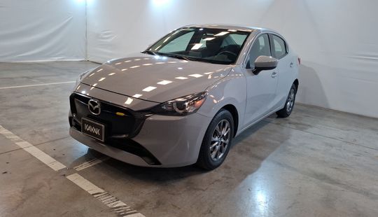 Mazda • Mazda 2