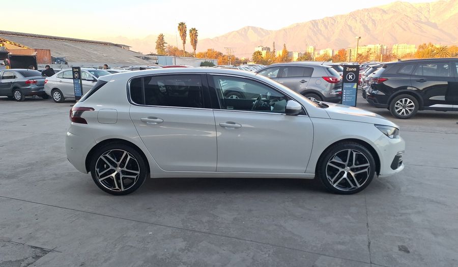 Peugeot 308 1.5 BLUEHDI AUTO 130 HP FELINE Hatchback 2019