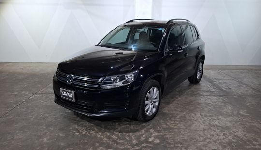 Volkswagen • Tiguan