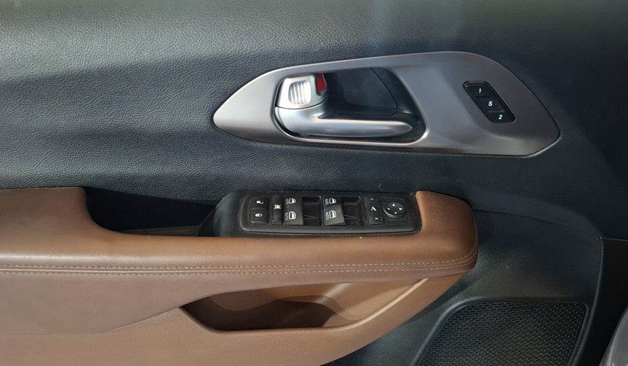 Chrysler Pacifica 3.6 LIMITED PLATINUM AUTO Minivan 2017