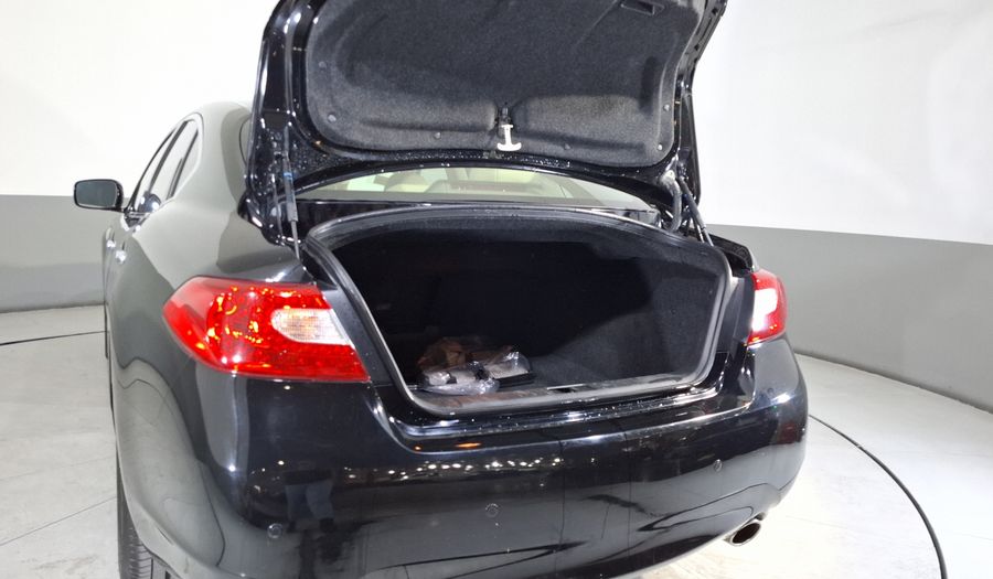 Infiniti M 3.7 PREMIUM AT Sedan 2013